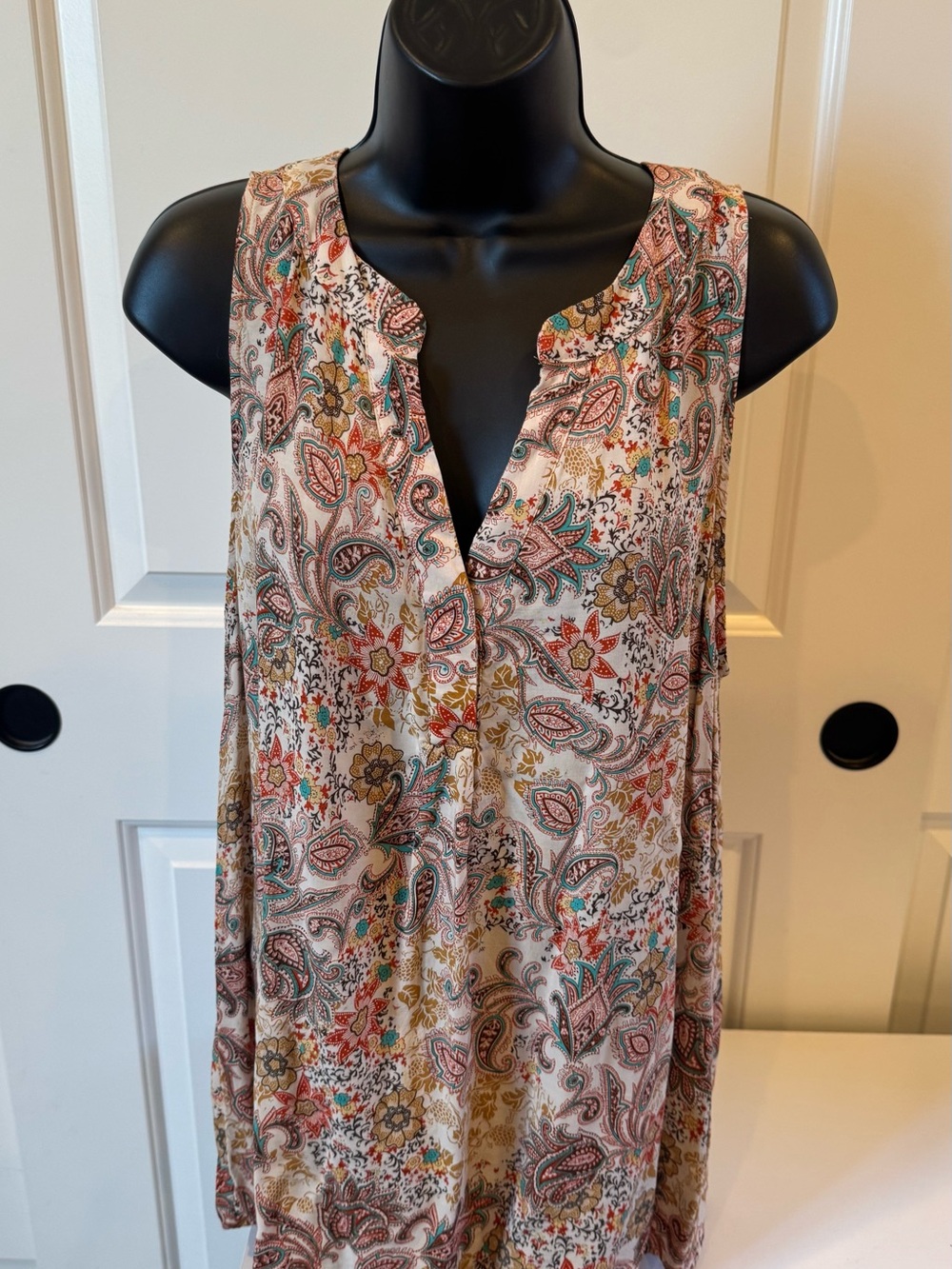 Artisan Ny Paisley V-Neck Sleeveless Camisole in Cream, Pink, Teal, Mustard